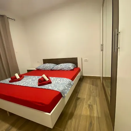 Narda Apartment *